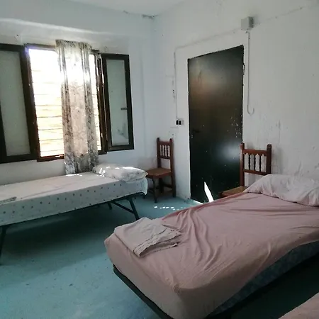 Surf House Playa Kemping *