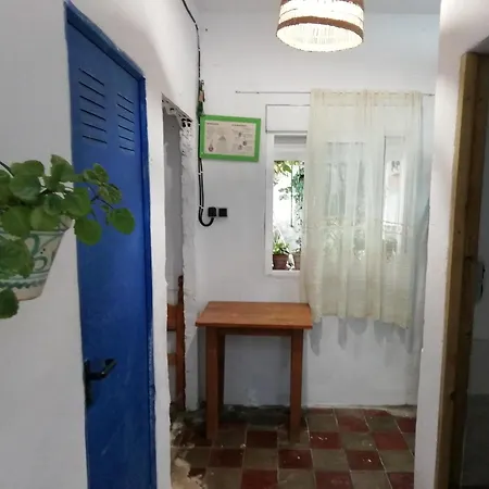 Кемпінг Surf House Playa