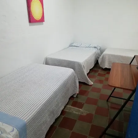 Surf House Playa Кемпінг Коніль-де-ла-Фронтера