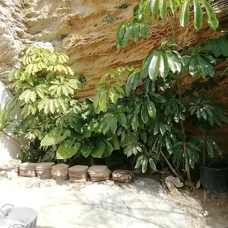 Кемпінг Surf House Playa