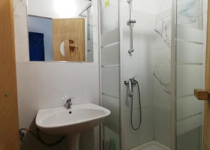 Camping Surf House Playa *