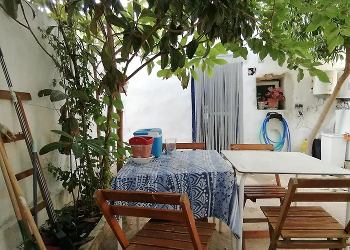 Surf House Playa * Кониль-де-ла-Фронтера